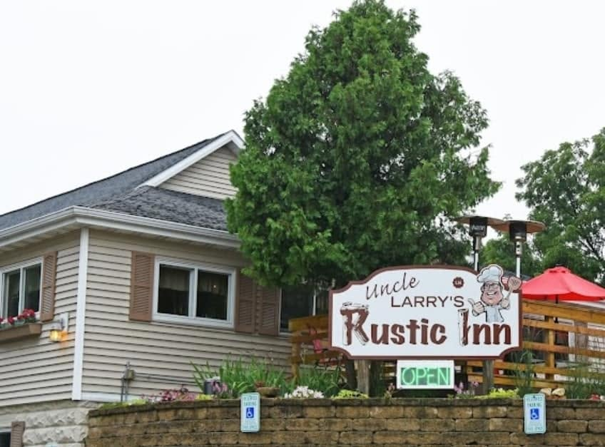 The exterior of Uncle Larry's Rustic Inn